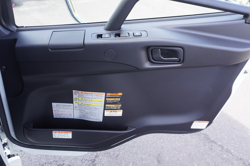 三菱 ファイター 2KG-FK62FZ(2WD)の写真42