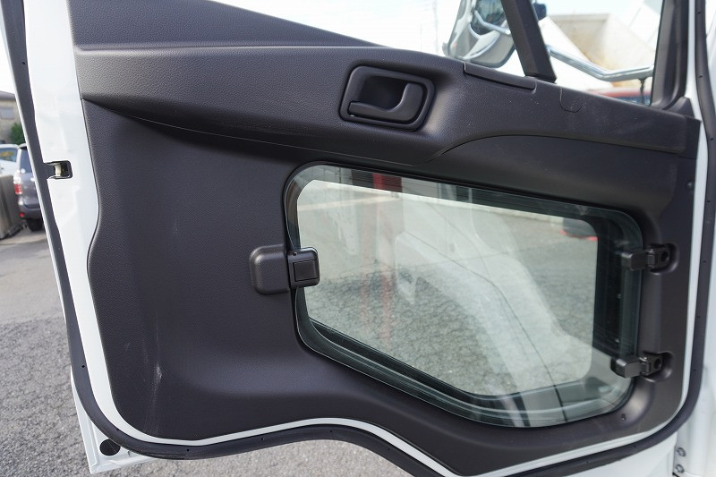 三菱 ファイター 2KG-FK62FZ(2WD)の写真47