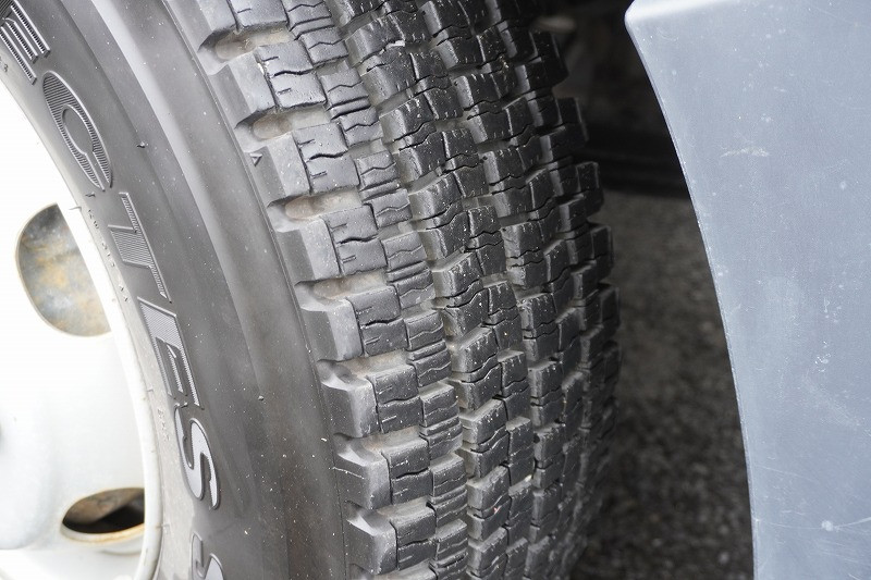 日野 レンジャー 2KG-FD2ABA(2WD)の写真9