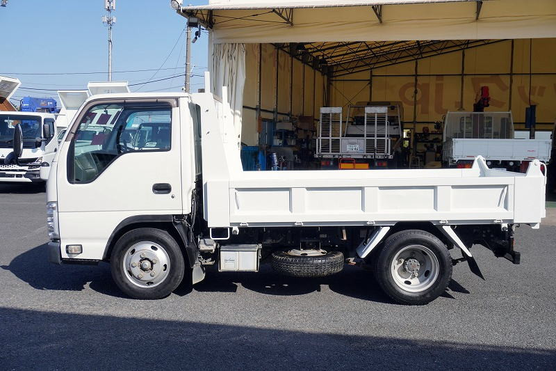 いすゞ エルフ TPG-NKR85AD(2WD)の写真3