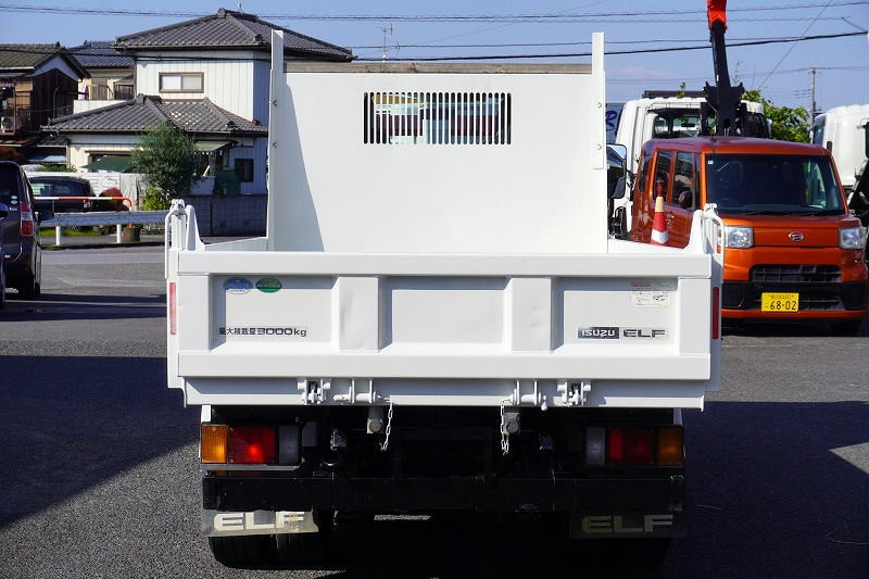 いすゞ エルフ TPG-NKR85AD(2WD)の写真4
