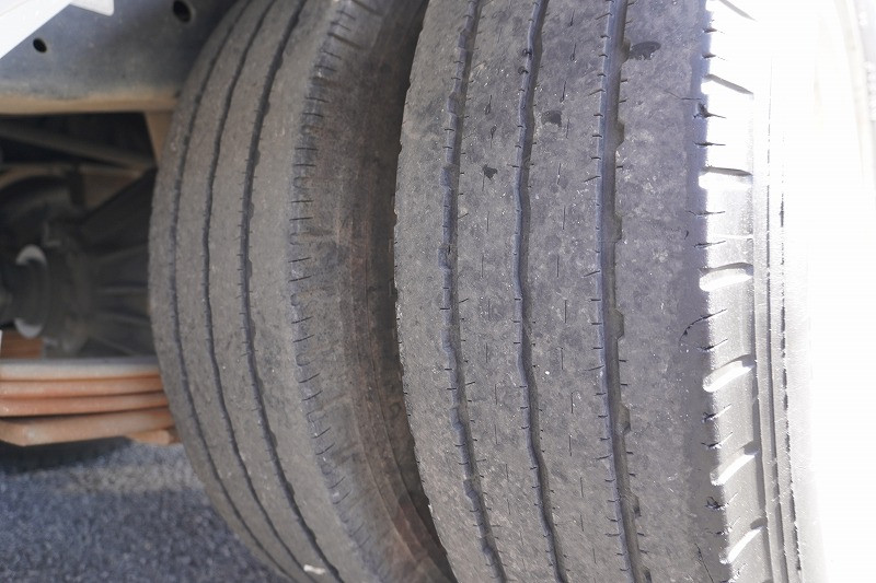 いすゞ エルフ TPG-NKR85AD(2WD)の写真10