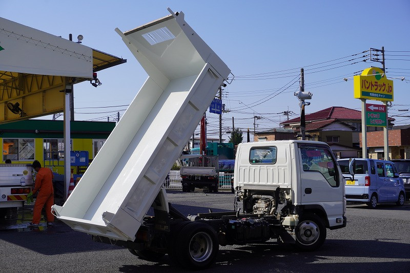 いすゞ エルフ TPG-NKR85AD(2WD)の写真24