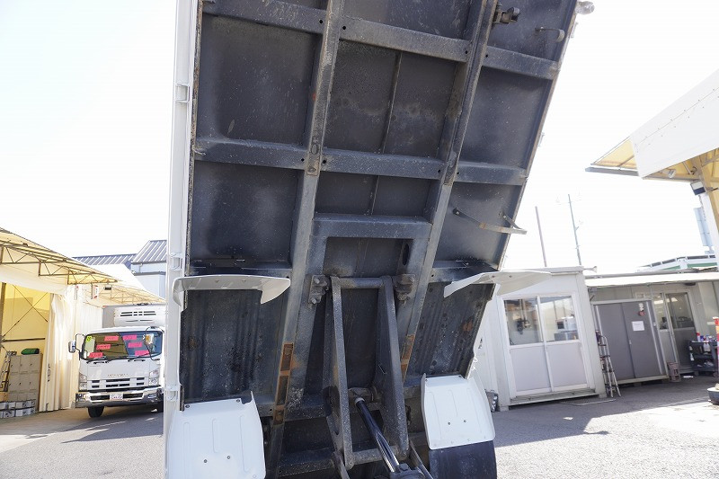 いすゞ エルフ TPG-NKR85AD(2WD)の写真26