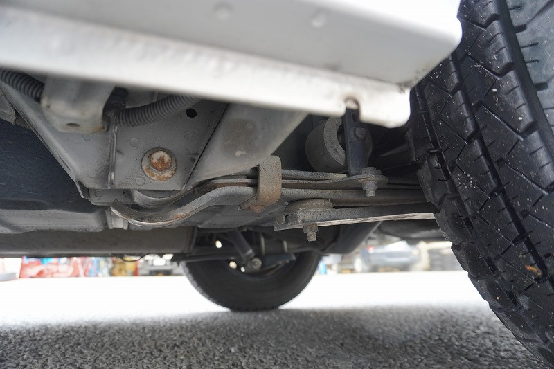 トヨタ ハイエースバン CBF-TRH200V(2WD)の写真12