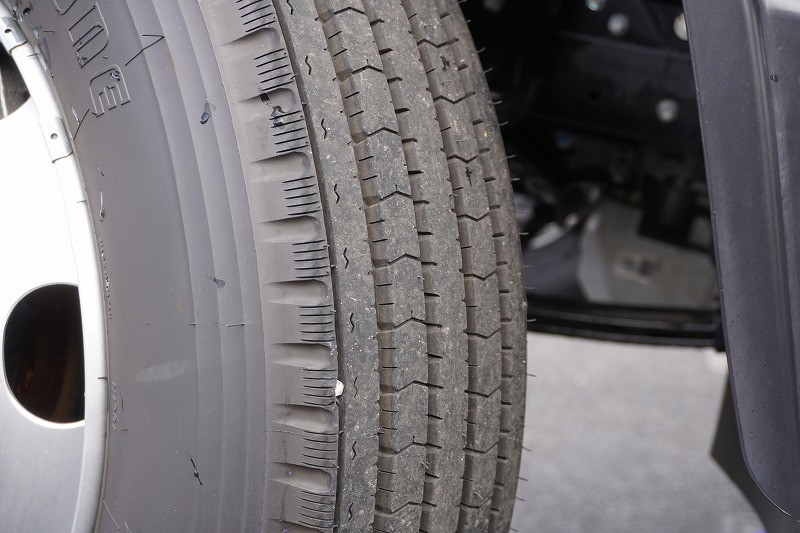 三菱 キャンター 2PG-FEB80(2WD)の写真10