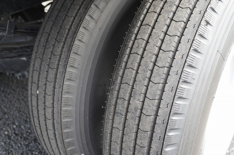 三菱 キャンター 2PG-FEB80(2WD)の写真11