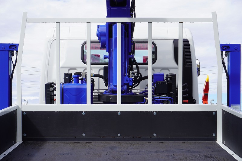 三菱 キャンター 2PG-FEB80(2WD)の写真16