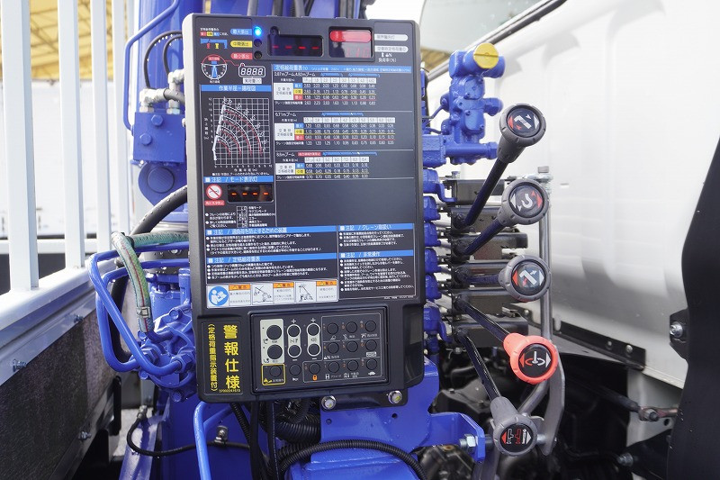 三菱 キャンター 2PG-FEB80(2WD)の写真21