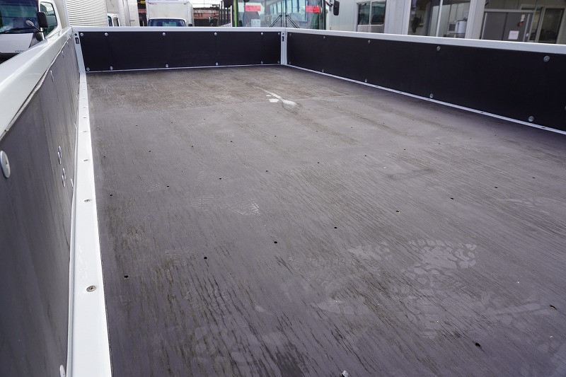 三菱 キャンター 2PG-FEB80(2WD)の写真25