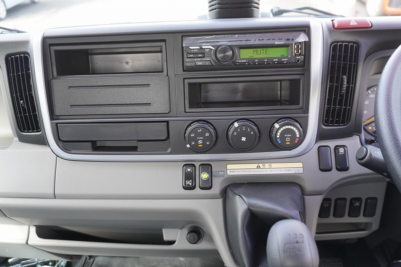 三菱 キャンター 2PG-FEB80(2WD)の写真35