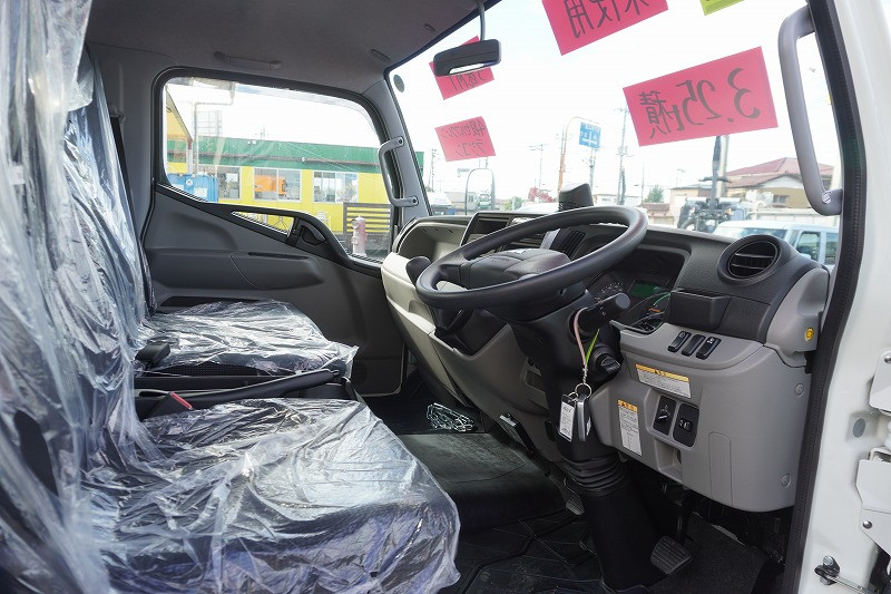 三菱 キャンター 2PG-FEB80(2WD)の写真39