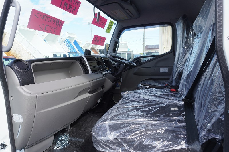 三菱 キャンター 2PG-FEB80(2WD)の写真40