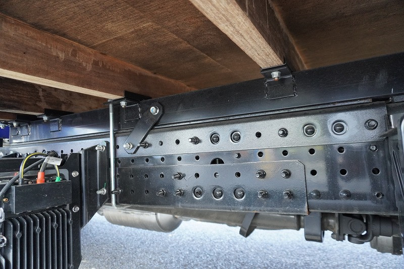 三菱 キャンター 2RG-FEB80(2WD)の写真12