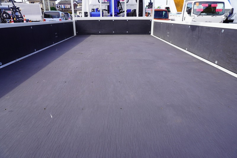 三菱 キャンター 2RG-FEB80(2WD)の写真16