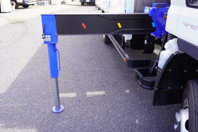 三菱 キャンター 2RG-FEB80(2WD)の写真24