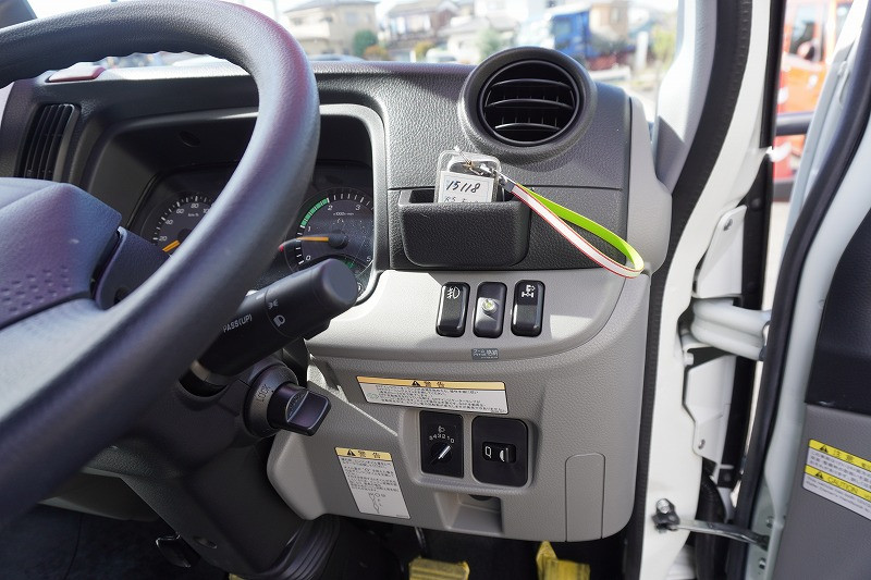 三菱 キャンター 2RG-FEB80(2WD)の写真34