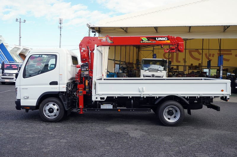 三菱 キャンター 2RG-FEB80(2WD)の写真3