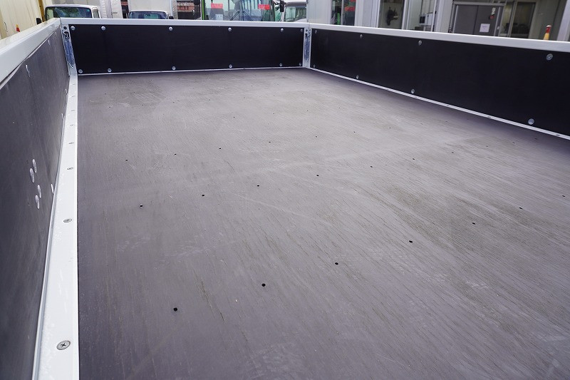 三菱 キャンター 2RG-FEB80(2WD)の写真19