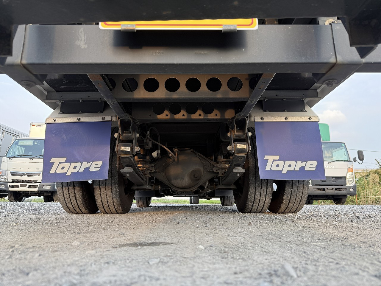 いすゞ エルフ 2RG-NLR88AN(2WD)の写真12