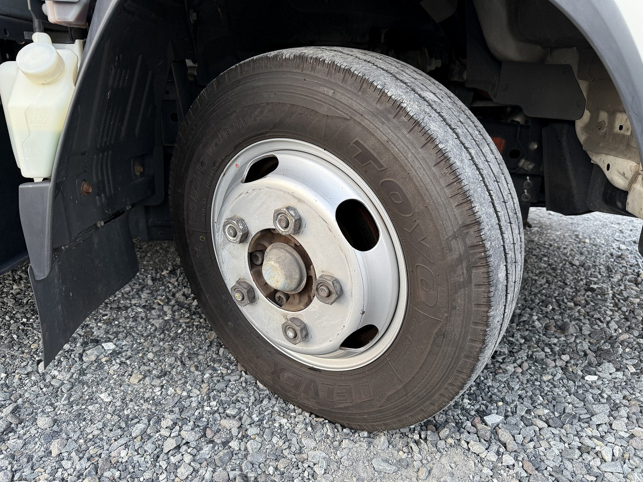 いすゞ エルフ 2RG-NLR88AN(2WD)の写真38