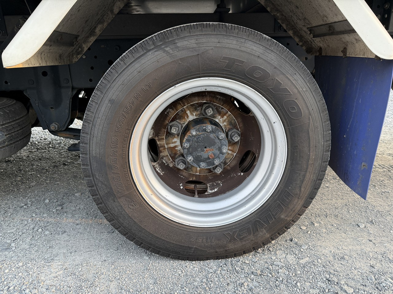 いすゞ エルフ 2RG-NLR88AN(2WD)の写真41