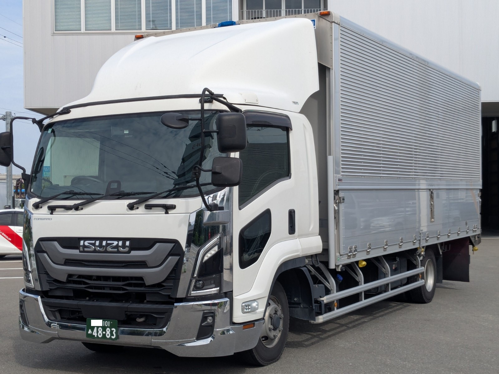 いすゞ フォワード 2RG-FRR90T4 LEDテールランプ 2個セット フォワード