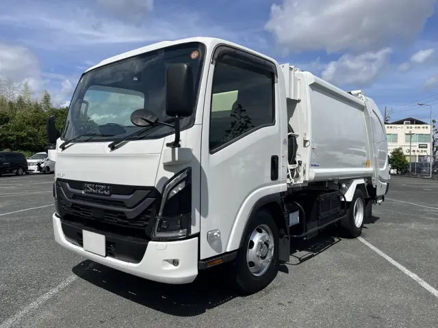 いすゞ エルフ 2PG-NPR88AM(2WD)の写真1