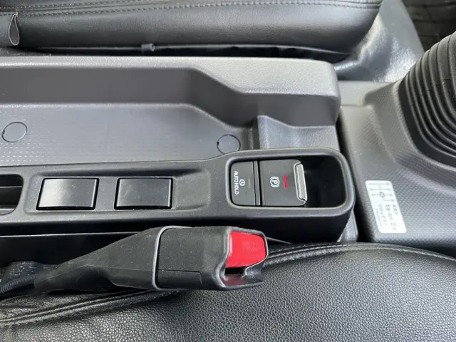 いすゞ エルフ 2PG-NPR88AM(2WD)の写真21