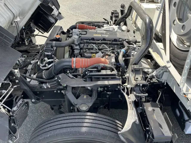 いすゞ エルフ 2PG-NPR88AM(2WD)の写真23