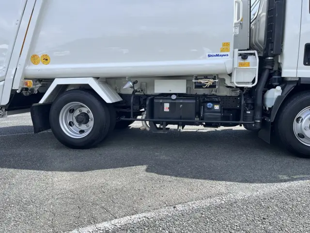 いすゞ エルフ 2PG-NPR88AM(2WD)の写真26