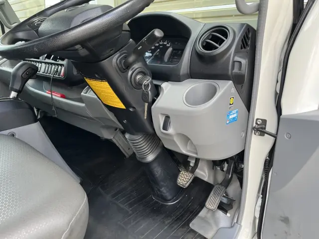 日野 デュトロ 2RG-XZC710M(2WD)の写真13