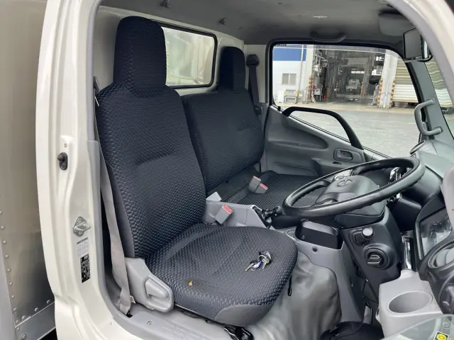 日野 デュトロ 2RG-XZC605M(2WD)の写真13