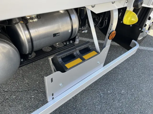 三菱 ファイター 2KG-FK65F(2WD)の写真9