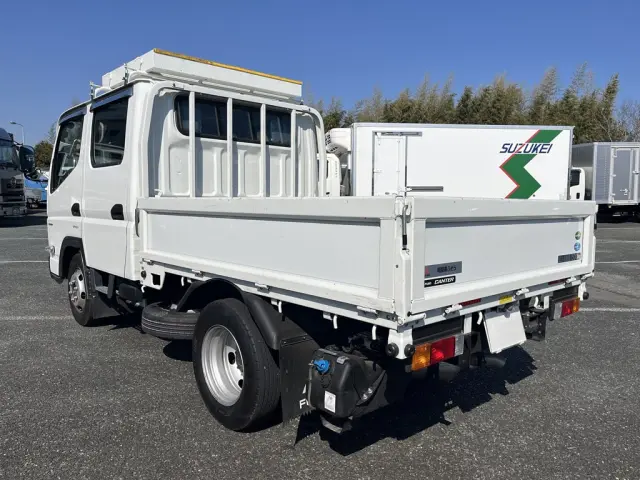 三菱 キャンター 2TG-FBA00(2WD)の写真3