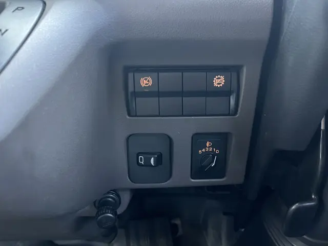 三菱 キャンター 2TG-FBA00(2WD)の写真19
