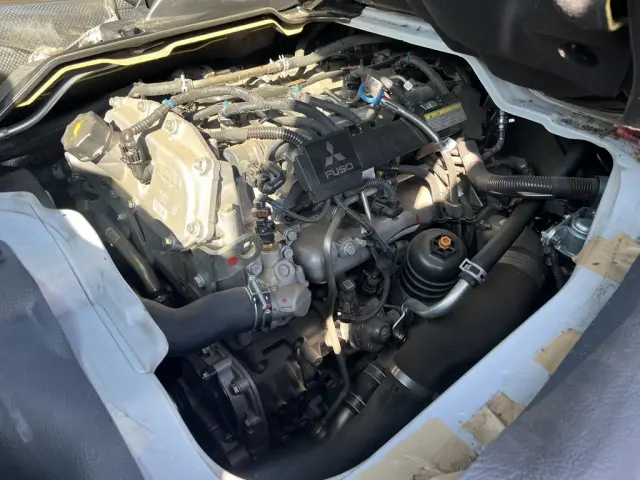 三菱 キャンター 2TG-FBA00(2WD)の写真24