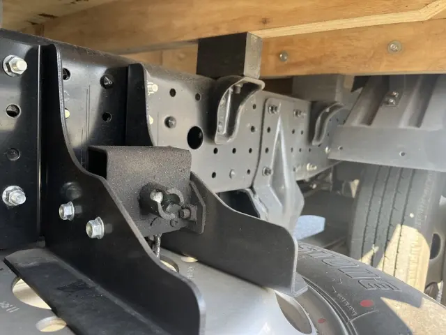 三菱 キャンター 2TG-FBA00(2WD)の写真27