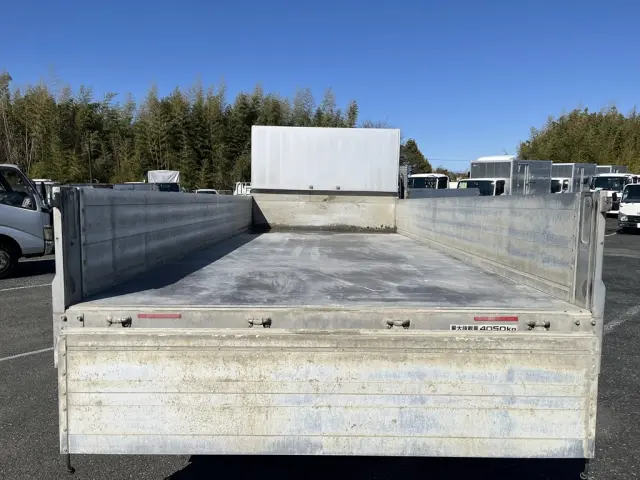 いすゞ フォワード 2RG-FRR90S2(2WD)の写真5