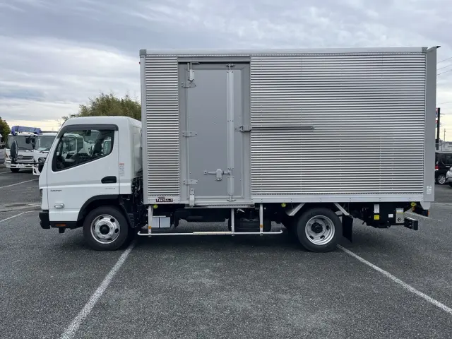 三菱 キャンター 2RG-FEB80(2WD)の写真7