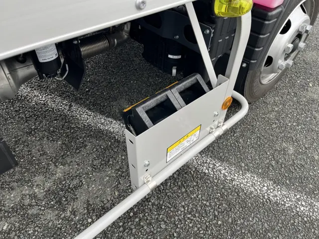 三菱 キャンター 2RG-FEB80(2WD)の写真10