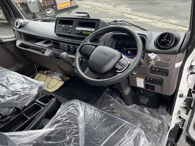 三菱 キャンター 2RG-FEB80(2WD)の写真12