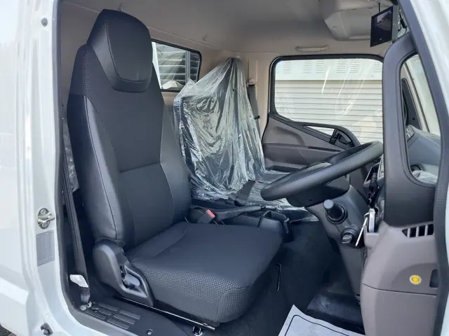 三菱 キャンター 2RG-FEB80(2WD)の写真10