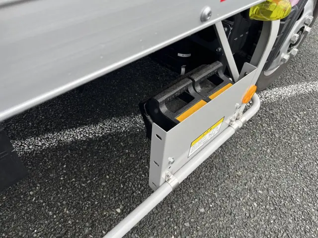 三菱 キャンター 2RG-FEB50(2WD)の写真8