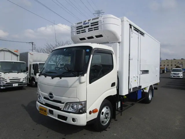 日野 デュトロ 2RG-XZU655M(2WD)の写真1