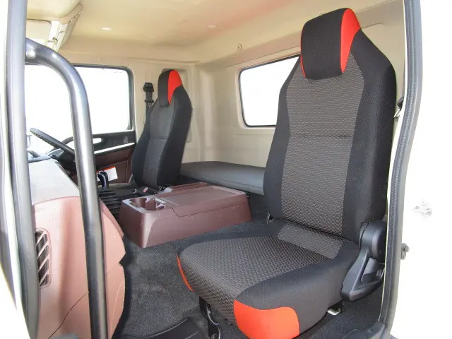 日野 レンジャー 2PG-FE2ABA(2WD)の写真16