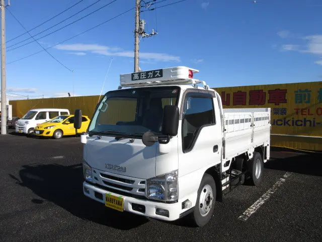 いすゞ エルフ TRG-NKR85A(2WD)の写真1