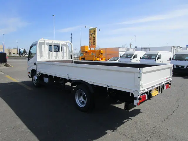 日野 デュトロ 2RG-XZU655M(2WD)の写真2