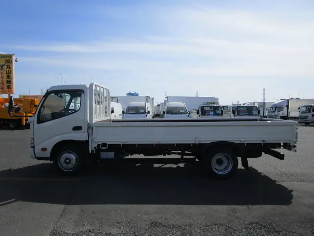 日野 デュトロ 2RG-XZU655M(2WD)の写真4