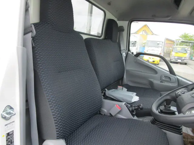 日野 デュトロ 2RG-XZU655M(2WD)の写真14